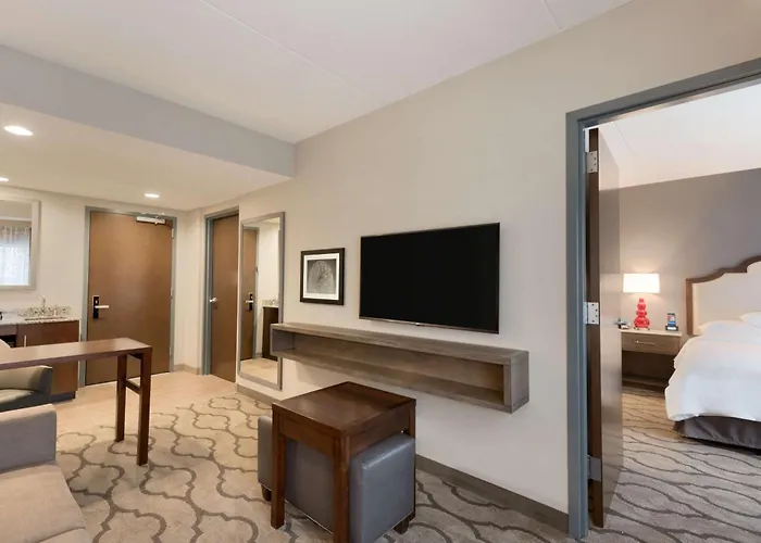 Embassy By Hilton Chicago Hotel