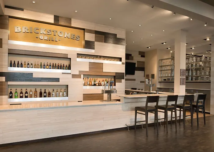 Embassy By Hilton Chicago 4*