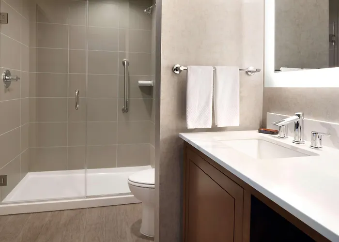 Embassy By Hilton Chicago 4* Naperville