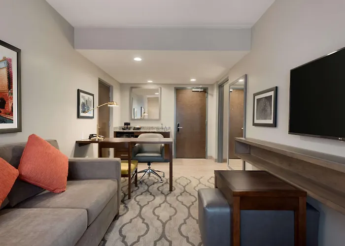 Embassy By Hilton Chicago