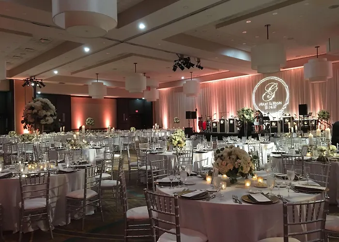 Hotel Embassy By Hilton Chicago