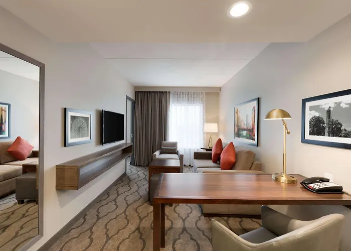 Embassy By Hilton Chicago Naperville