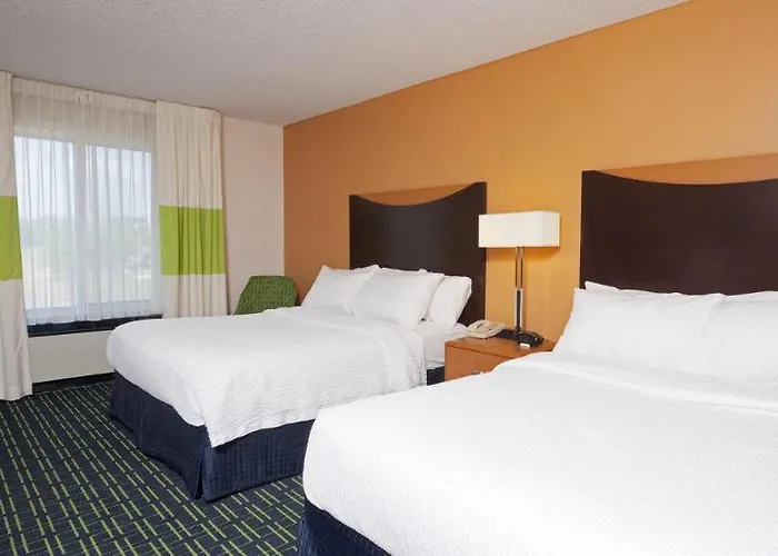 Embassy By Hilton Chicago 4*