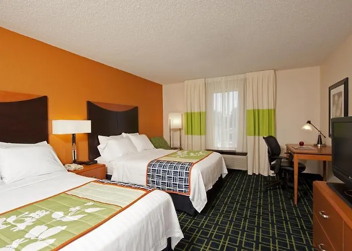 Embassy By Hilton Chicago
